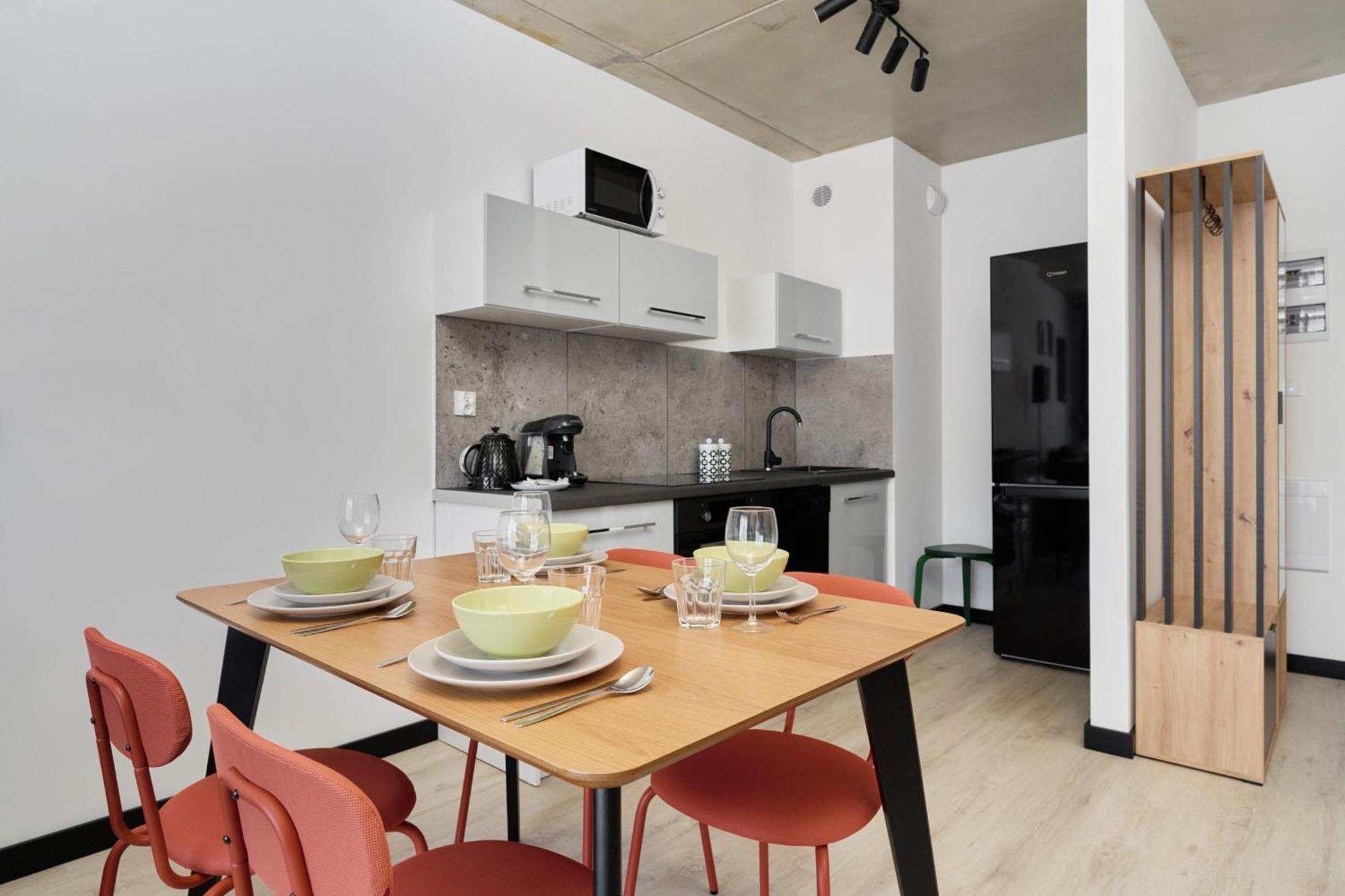 Fresh & Stylish Apartments In Poznan With Parking & Balcony By Noclegi Renters Экстерьер фото